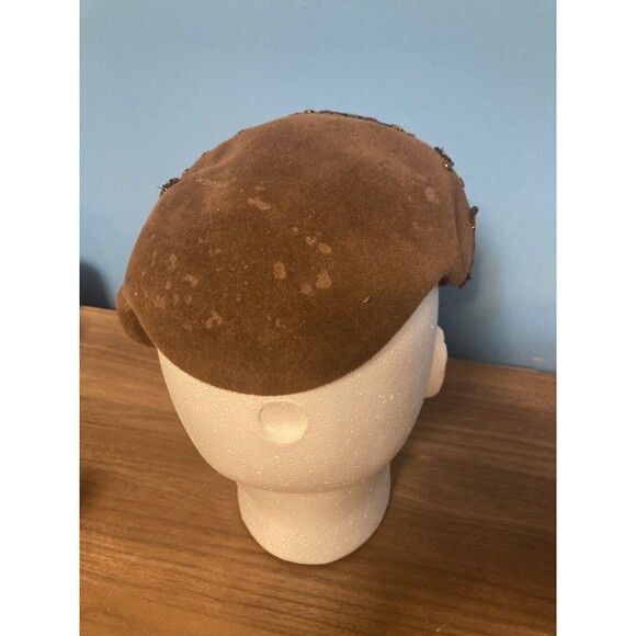 Lilyan Models Merrimac Peachbloom Brown Velour Fascinator Hat Beaded Sequins VTG - Picture 3 of 11